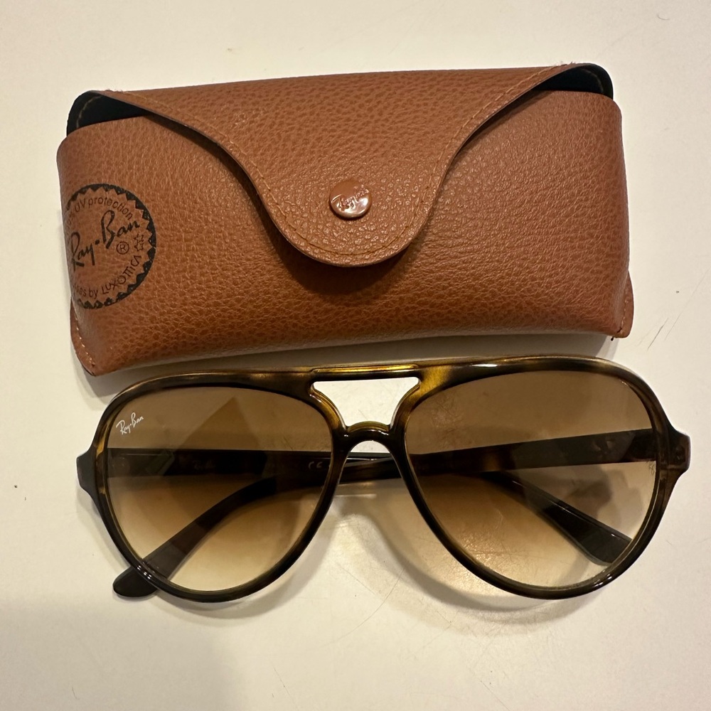 Ray-Ban Cats 5000 Classic Sunglasses